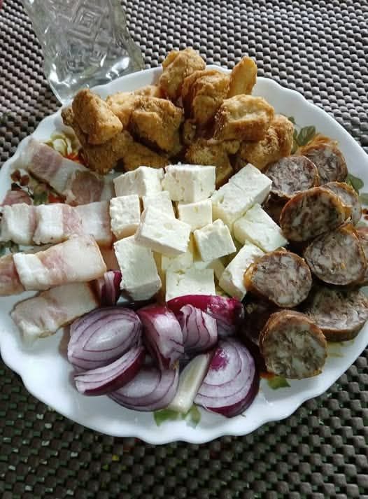 Gustul Tihnit al Satului Prahovean Gustul Tihnit al Satului Prahovean