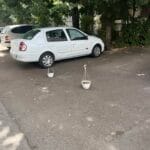 rezervare parcare in ploiesti arta de a bloca domeniul public cu ghivece de flori 1