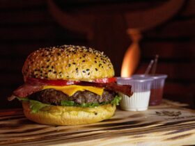 Avertisment pentru Tinerii din Prahova: Cum Mâncarea "Junk Food" de Azi Pregătește Bolile Grave de Mâine 48 avertisment pentru tinerii din prahova cum mancarea junk food de azi pregateste bolile grave de maine